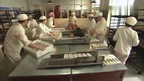 正阳门下 韩春明初入食品厂，踏实本分中结识新友李成涛